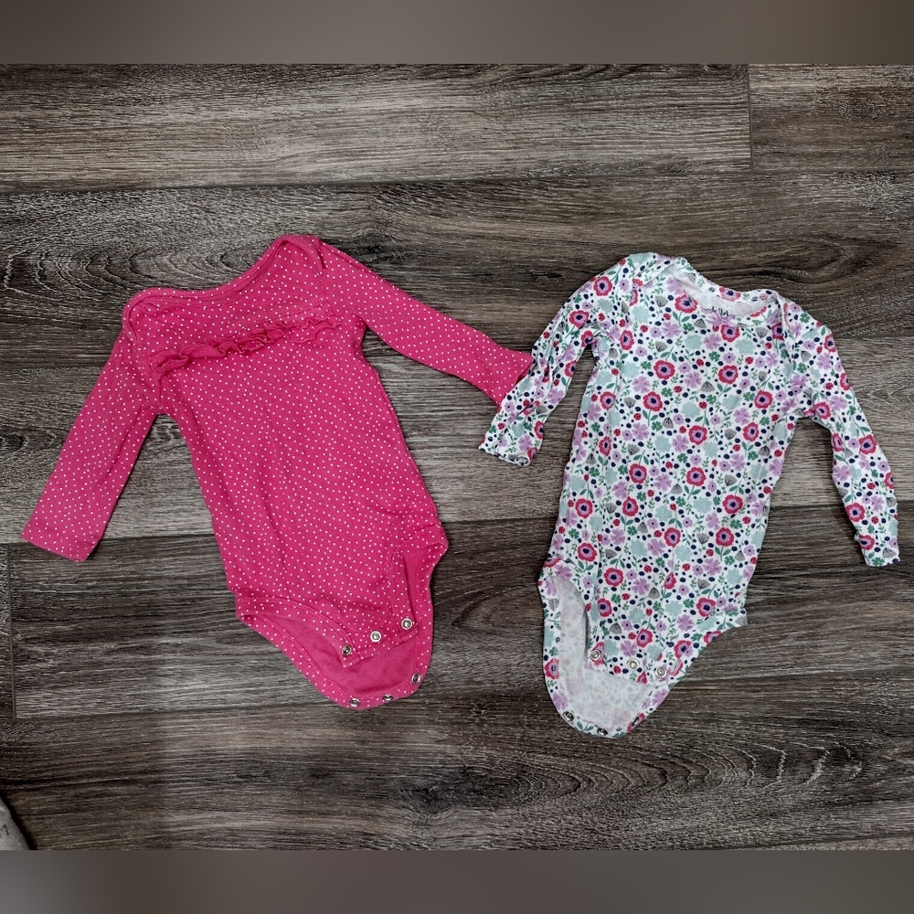 Carter's Baby Girl Long Sleeve Onesies Size 3-6M